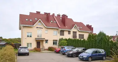 Shop 227 m² in Tarasava, Belarus