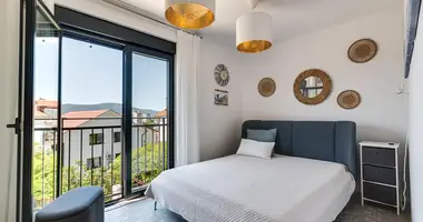 Mieszkanie 3 pokoi w Tivat, Czarnogóra