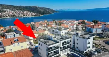 2 bedroom apartment in Okrug Gornji, Croatia