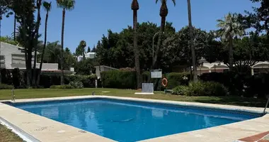 Mieszkanie 2 pokoi w San Pedro Alcantara, Hiszpania