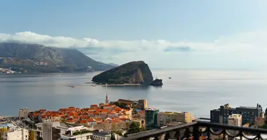 Apartamento 3 habitaciones en Budva, Montenegro