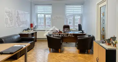 Коммерческое помещение в Рига, Латвия