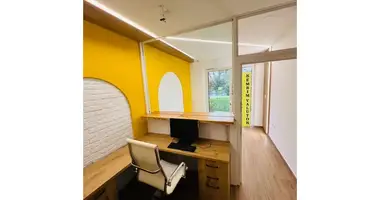 Gewerbefläche 30 m² in Tirana, Albanien
