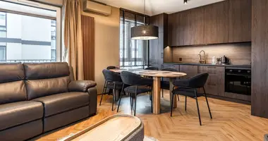 Wohnung 3 zimmer in Warschau, Polen