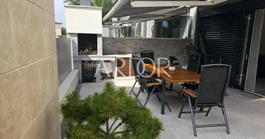 Appartement 2 chambres dans Njivice, Croatie