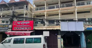 Dom 6 pokojów w Sangkat Phsar Daeum Thkov, Kambodża