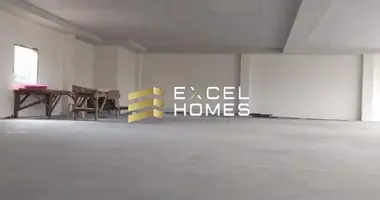 Entrepôt dans Qormi, Malte