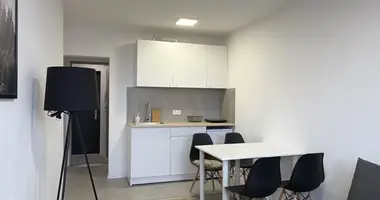 Квартира 2 комнаты в Варшава, Польша