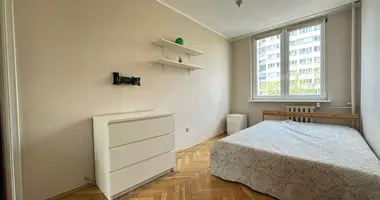 Квартира 2 комнаты в Варшава, Польша