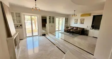 Villa 4 bedrooms in Municipality of Vari - Voula - Vouliagmeni, Greece