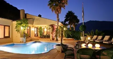 Villa in Abadin, Spanien