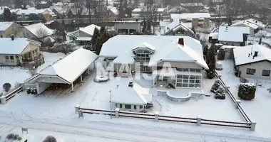 5 bedroom house in Helsinki sub-region, Finland
