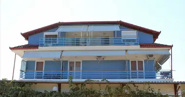 Hotel 648 m² in Makrygialos, Griechenland