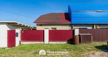 Casa 4 habitaciones en Kalodziscanski sielski Saviet, Belarús