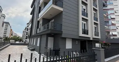 Квартира 3 комнаты в Муратпаша, Турция
