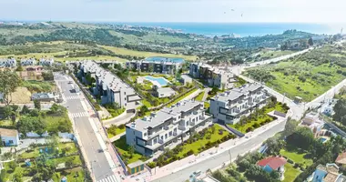 Apartamento 5 habitaciones en Estepona, Španjolska