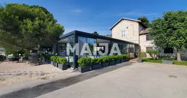 Hotel 618 m² in Rovinj, Kroatien