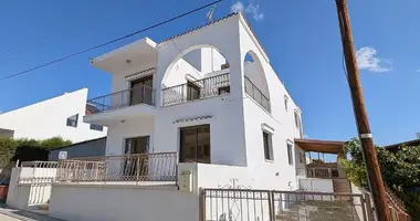 Haus 4 Schlafzimmer in Demos Agiou Athanasiou, Zypern