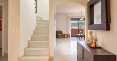 4 bedroom apartment in Dos Hermanas, Spain