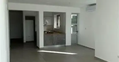 Mieszkanie 3 pokoi w Chloraka, Cypr