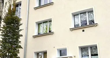 Квартира 2 комнаты в Варшава, Польша