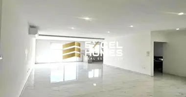 Apartamento 3 habitaciones en Zebbug, Malta