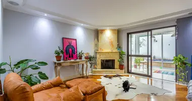 4 bedroom house in Regiao Imediata de Sao Paulo, Brazil