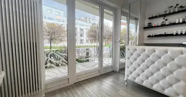 Propiedad comercial 60 m² en Varsovia, Polonia