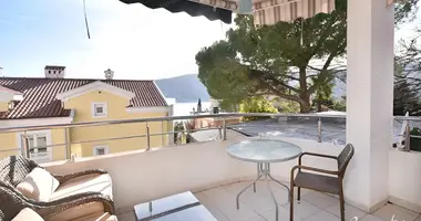 Apartamento 3 habitaciones en Herceg Novi, Montenegro