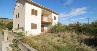 5 room house in Opcina Ruzic, Croatia