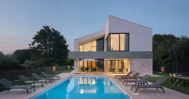 Haus 4 Schlafzimmer in Opcina Liznjan, Kroatien