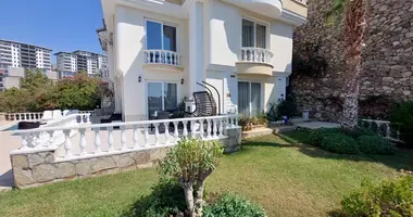 Villa 4 chambres dans Kargicak, Turquie