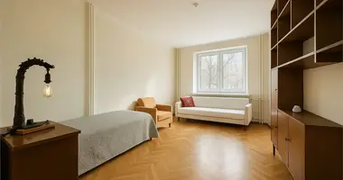 Propiedad comercial 61 m² en Varsovia, Polonia