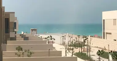 Villa 5 bedrooms in Abu Dhabi, United Arab Emirates