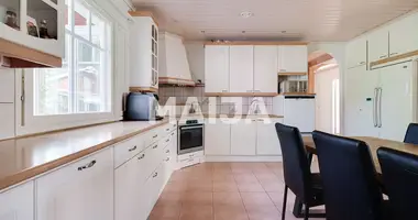 Casa 7 habitaciones en Tuusula, Finlandia
