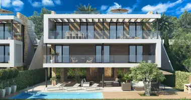 4 bedroom apartment in Urbanizacion Dona Pepa, Spain