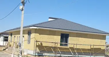 Casa 3 habitaciones en Lymanka, Ucrania