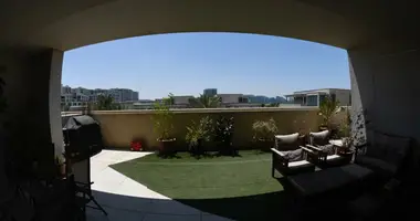 Townhouse 4 bedrooms in Abu Dhabi, United Arab Emirates