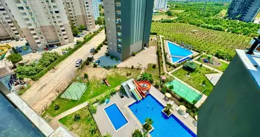 2 bedroom apartment in Mezitli, Turkey