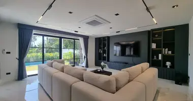 Casa 5 habitaciones en Pong, Tailandia