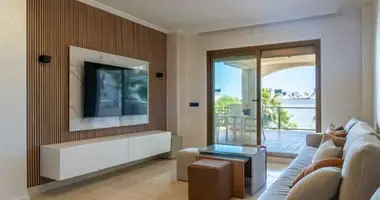 Apartamento 3 habitaciones en Dos Hermanas, Španjolska