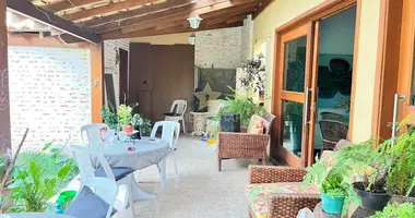 Haus 4 zimmer in Regiao Imediata de Sao Paulo, Brasilien