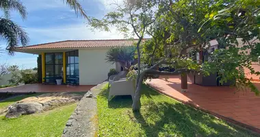 Casa 5 habitaciones en Machico, Portugal