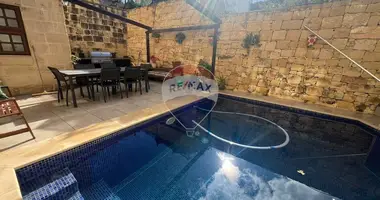 Adosado Adosado 12 habitaciones en Mosta, Malta
