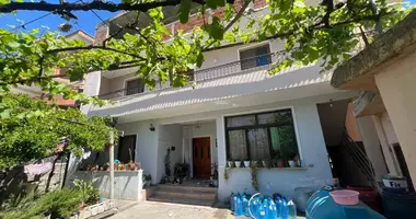 Квартира 4 комнаты в Дуррес, Албания