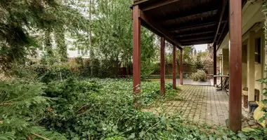 Дом 5 комнат в Варшава, Польша