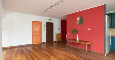Wohnungen auf mehreren Ebenen 3 Schlafzimmer in Warschau, Polen