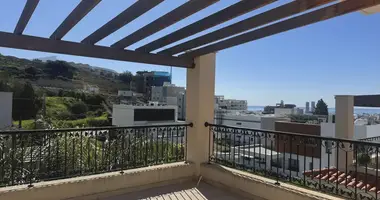 Villa 4 bedrooms in Demos Agiou Athanasiou, Cyprus