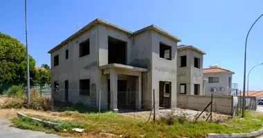 Nieruchomości inwestycyjne 690 m² w Episkopi Municipality, Cypr