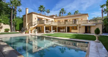 5 bedroom house in San Pedro Alcantara, Spain